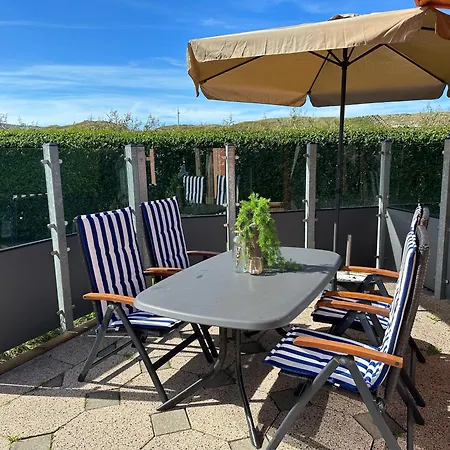 Semesterbostad Zeester 227 *